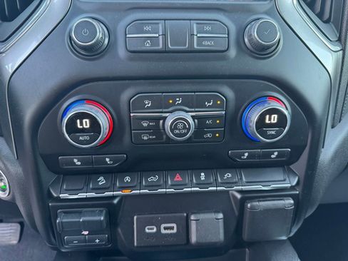 Used 2020 Chevrolet Silverado 1500 LT Trail Boss AWD/4WD image 19