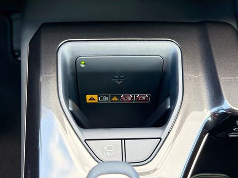 Used 2026 Toyota Crown Signia w/ Advanced Technology Package image 31