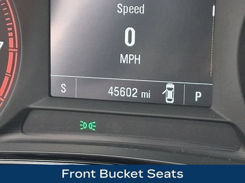 Used 2024 Chevrolet Trax RS FWD image 6