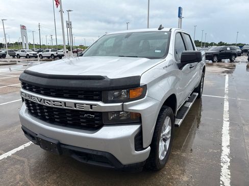 Used 2021 Chevrolet Silverado 1500 Custom RWD image 3