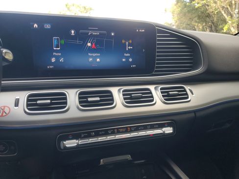 Used 2025 Mercedes-Benz GLE 350 4MATIC image 26