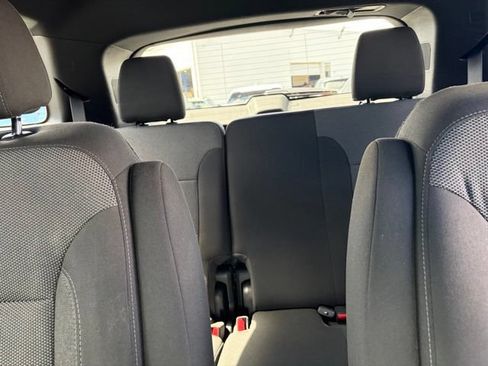 Used 2023 Chevrolet Traverse LT FWD image 22
