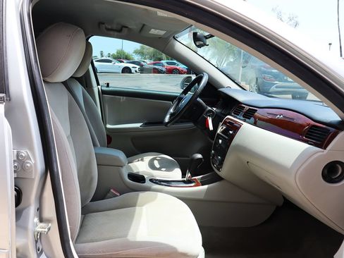 Used 2011 Chevrolet Impala LT FWD image 30