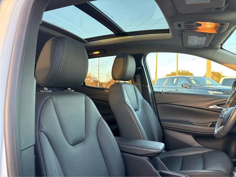 Used 2023 Buick Encore GX Essence w/ Experience Buick Package image 14