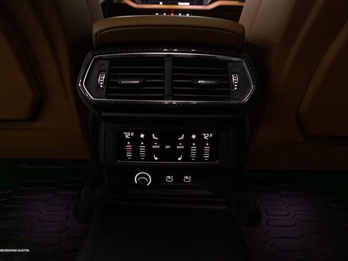 New 2025 Lamborghini Urus SE image 41