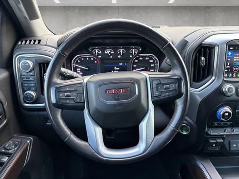 Used 2020 GMC Sierra 1500 SLT image 21