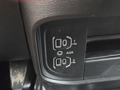 Used 2024 RAM 4500 Tradesman w/ Chrome Appearance Group AWD/4WD image 29