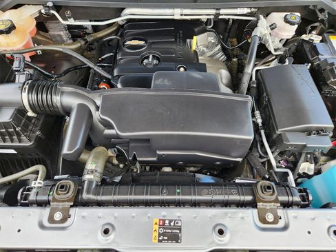 Used 2022 Chevrolet Colorado LT w/ Fleet Safety Package image 40