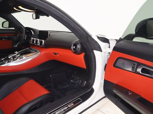 Used 2016 Mercedes-Benz AMG GT S image 78