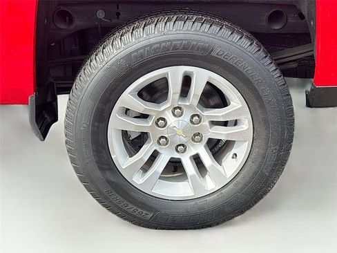 Used 2017 Chevrolet Silverado 1500 LT w/ All Star Edition RWD image 29