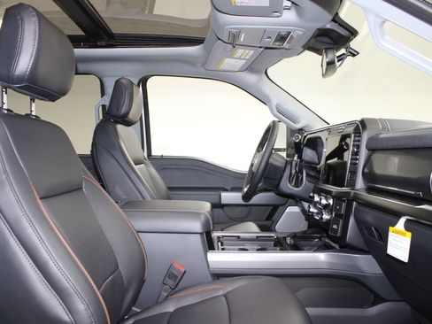 New 2026 Ford F250 Lariat w/ Black Appearance Package AWD/4WD image 28