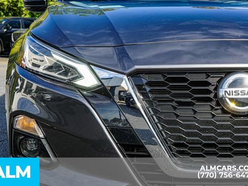 Used 2022 Nissan Altima 2.5 SR w/ Midnight Edition Package image 13