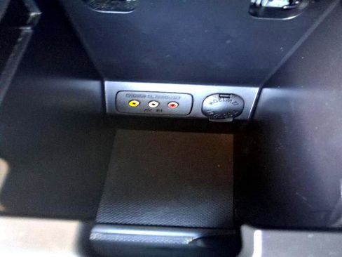 Used 2010 Subaru Forester 2.5XT Limited image 33