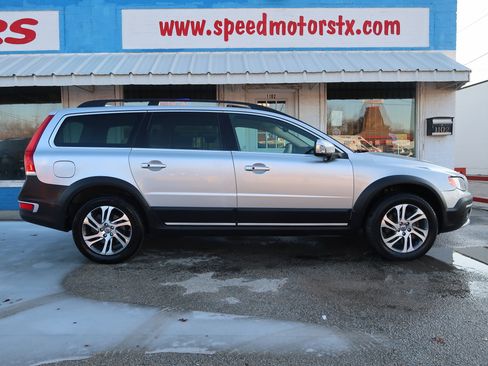 Used 2014 Volvo XC70 3.2 image 4