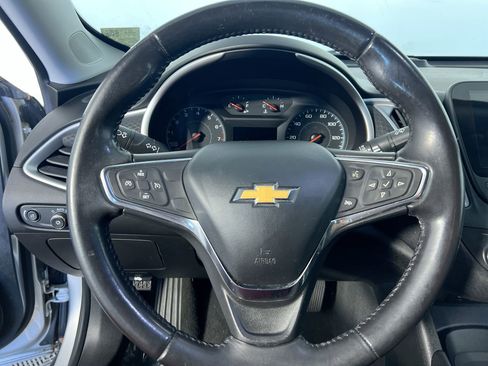 Used 2020 Chevrolet Malibu RS FWD image 13