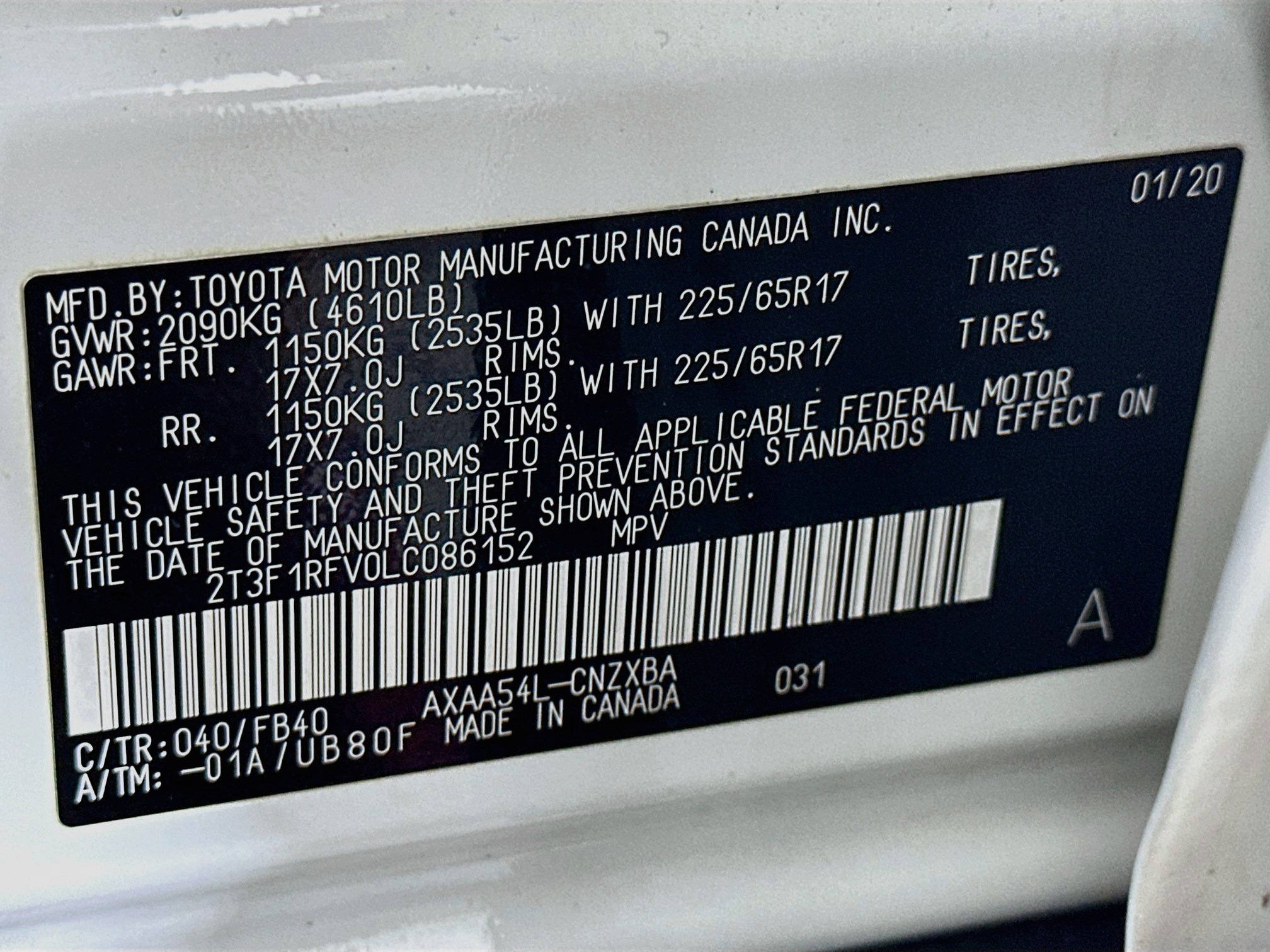 Used 2020 Toyota RAV4 LE w/ Carpet Mat Package AWD/4WD image 12