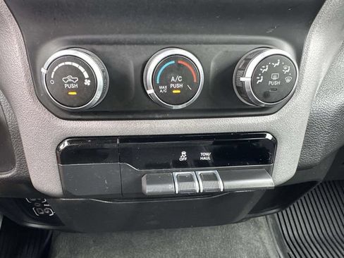 Used 2021 RAM 1500 Big Horn AWD/4WD image 22