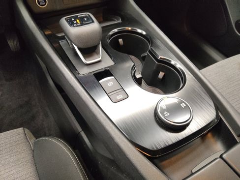 Used 2023 Nissan Rogue SV AWD/4WD image 26