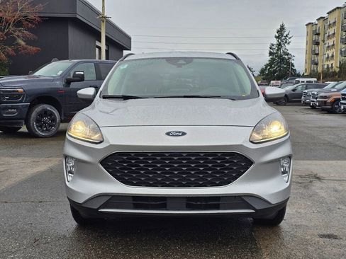 Used 2020 Ford Escape SEL image 3