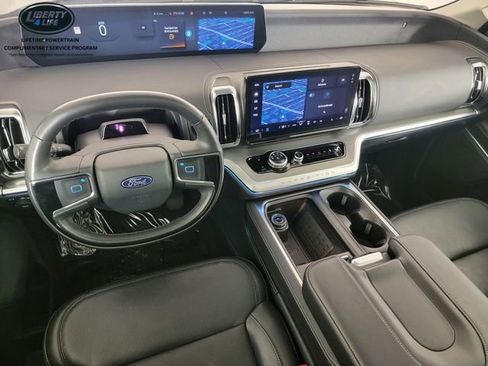Used 2025 Ford Expedition Max Platinum AWD/4WD image 35