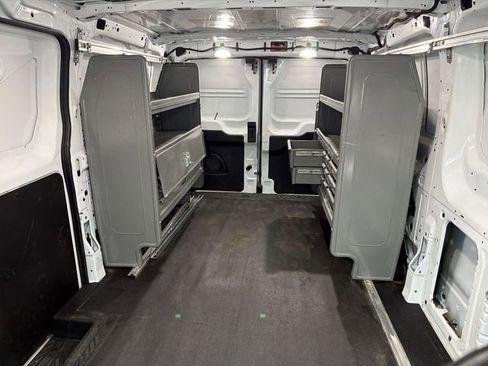 Used 2023 Ford Transit 250 Low Roof RWD image 23