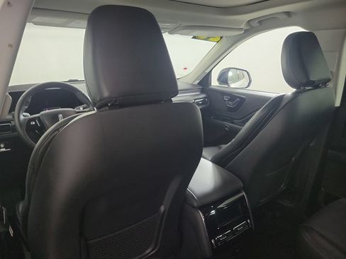 Certified 2025 Lincoln Aviator 2WD w/ Jet Appearance Package image 3