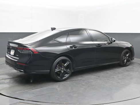 Used 2023 Honda Accord Sport image 7