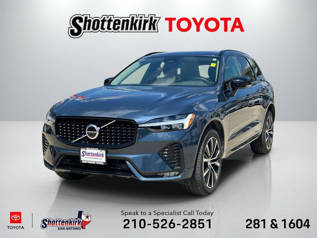 Used 2024 Volvo XC60 B5 Plus AWD/4WD image 1