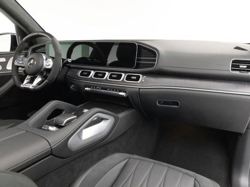 Used 2023 Mercedes-Benz GLS 63 AMG 4MATIC image 2