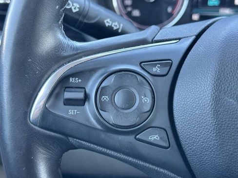 Used 2019 Buick Enclave Essence image 20