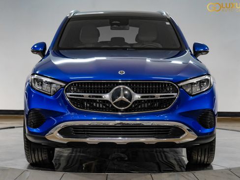 Used 2026 Mercedes-Benz GLC 300 w/ Winter Package image 7