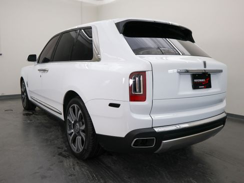 Used 2023 Rolls-Royce Cullinan image 8