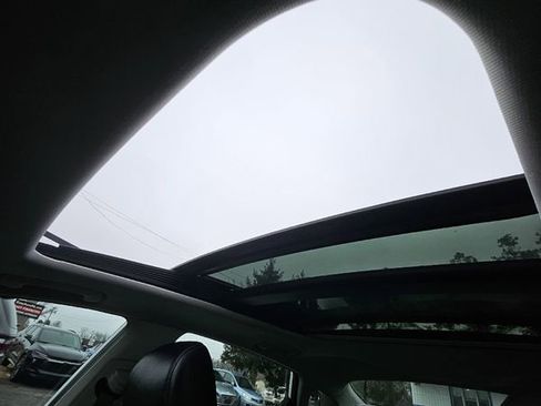 Used 2018 Kia Optima S w/ Panoramic Sunroof Package image 18