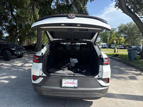 Used 2024 Volkswagen ID.4 S RWD image 21