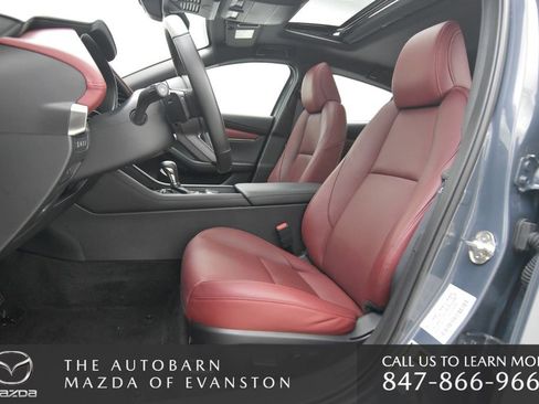 Certified 2025 MAZDA MAZDA3 Hatchback w/Premium Plus Pkg AWD/4WD image 25