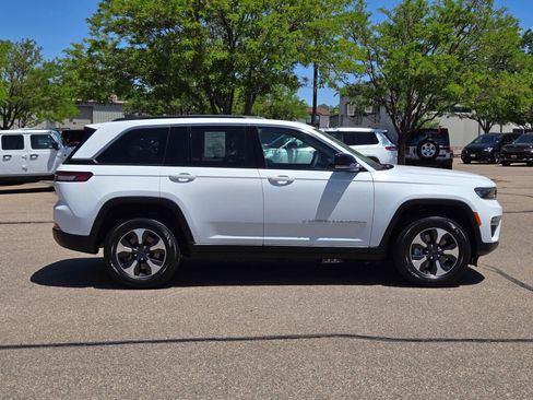 Used 2024 Jeep Grand Cherokee Limited 4xe AWD/4WD image 2