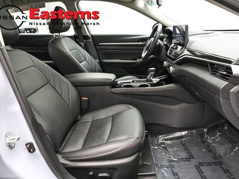 Used 2023 Nissan Altima 2.5 SR w/ SR Premium Package FWD image 24