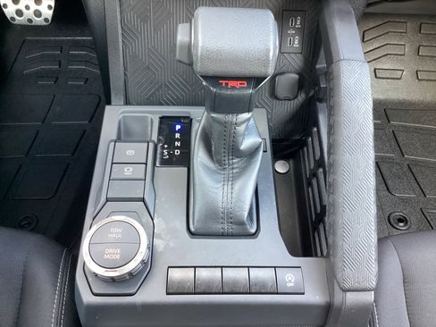 Used 2024 Toyota Tacoma TRD Sport image 22