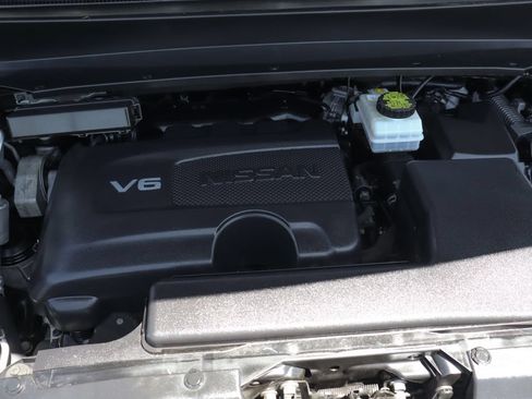 Used 2019 Nissan Pathfinder SL FWD image 13