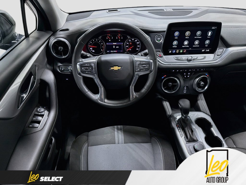 Used 2023 Chevrolet Blazer LT FWD image 21