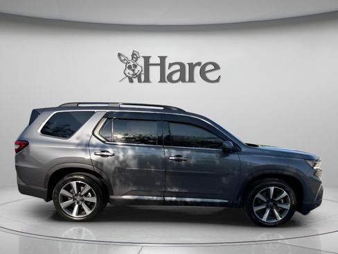 Used 2024 Honda Pilot Elite image 6