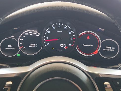 Used 2020 Porsche Cayenne AWD/4WD image 16