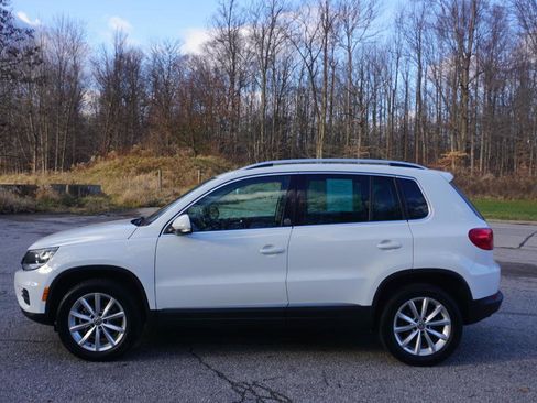 Used 2017 Volkswagen Tiguan Wolfsburg Edition FWD image 2