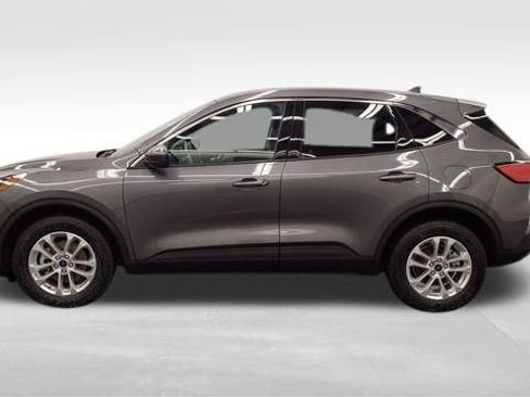 Used 2021 Ford Escape SE image 6