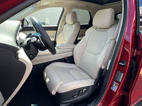 Used 2023 Genesis GV70 2.5T w/ Select Package image 26