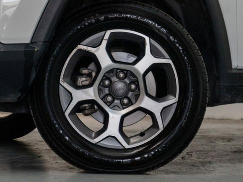 Used 2022 Jeep Compass Trailhawk w/ Trailhawk Convenience Group image 4