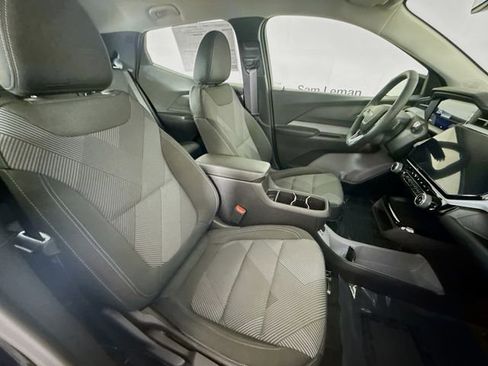New 2027 Chevrolet Bolt LT w/ Comfort Package FWD image 29