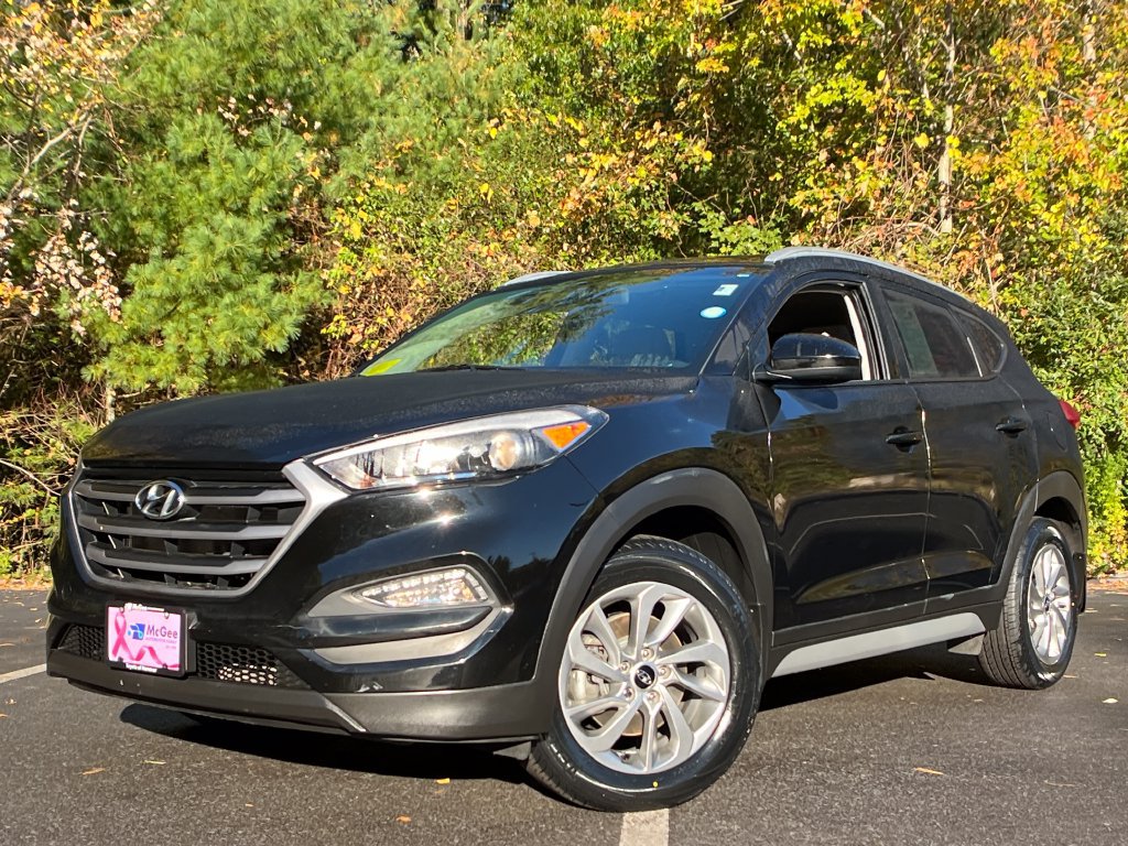 Used 2017 Hyundai Tucson SE w/ SE Popular Package 02 AWD/4WD 360° Tour