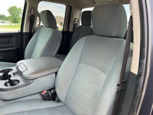 Used 2019 RAM 1500 Express w/ Express Value Package AWD/4WD image 22