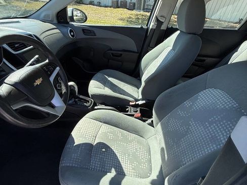 Used 2017 Chevrolet Sonic LT image 11